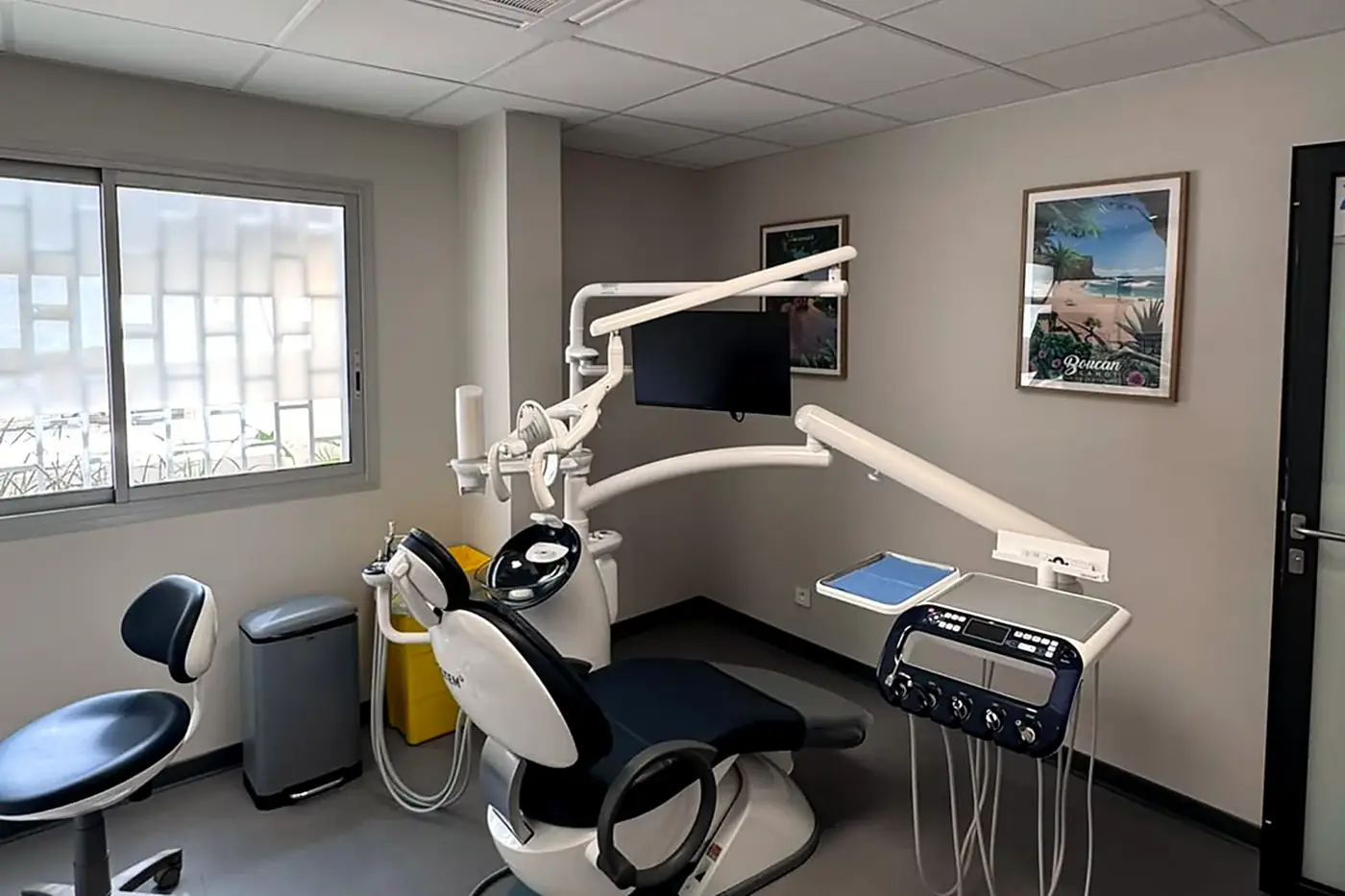 Salle de soins du Cabinet Dentaire Le Toullec à Saint-Paul